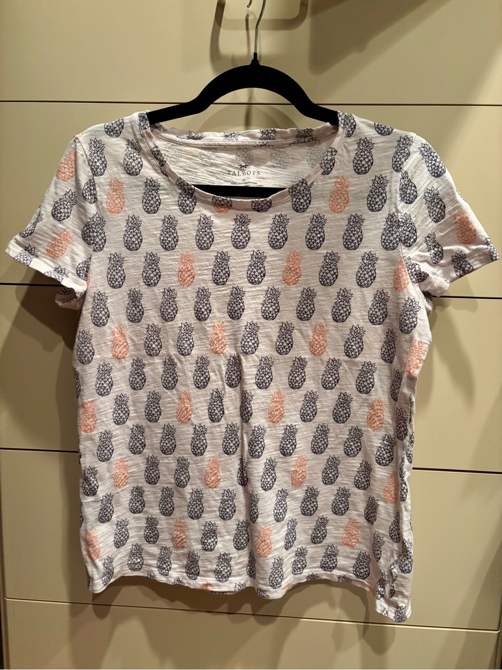 Talbots Pineapple Print Tee Shirt Beaded Detail White Short Sleeve Women’s M